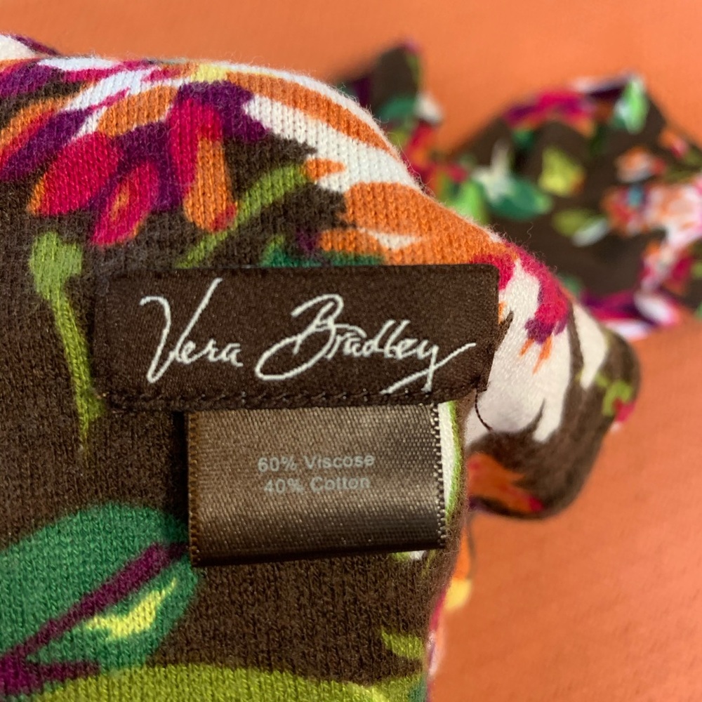 Vera Bradley Knit Scarf in English Rose NWOT - Picture 5 of 6